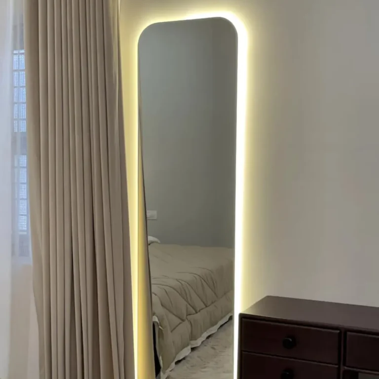 mirror-for-bedroom